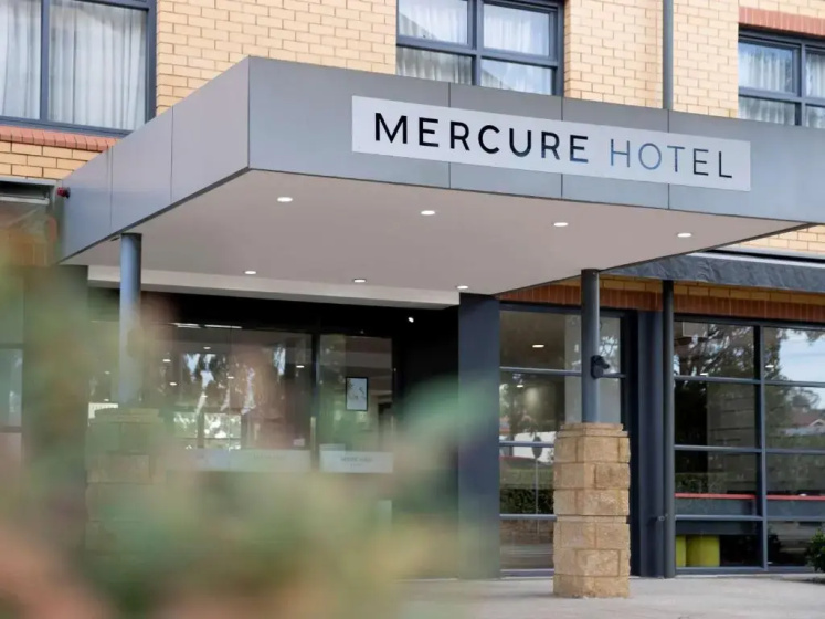 Mercure Sydney Blacktown — отель с удобствами в Сиднее