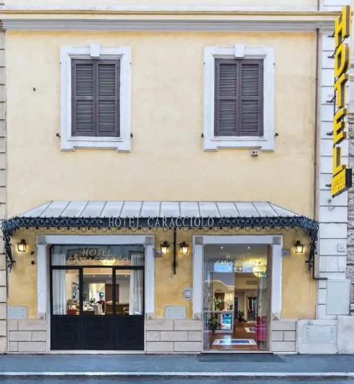 Hotel Caracciolo — забронировать отель в Риме