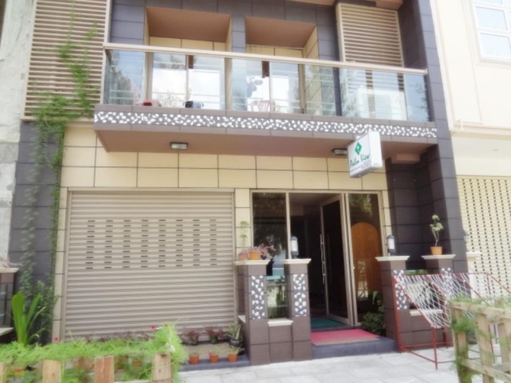 Palm View Tourist Guest House 3 — отель в Мале, Мальдивы