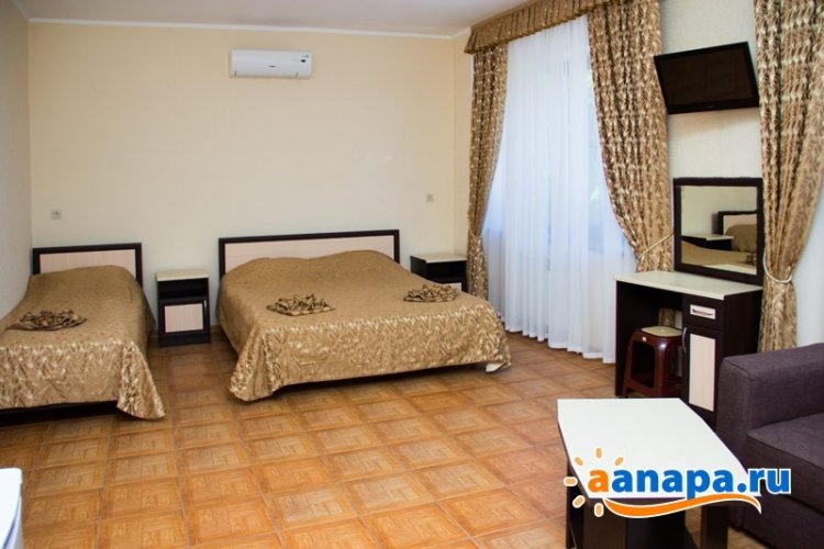Rajskij Dvorik Guest House — забронировать отель в Анапе