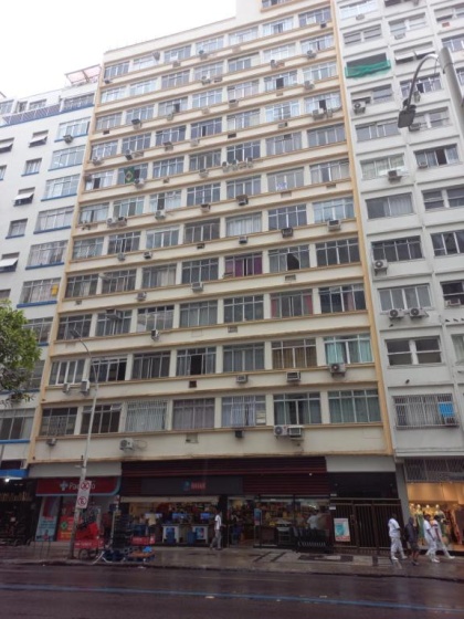 Copacabana apartamento quadra praia — отель с удобным расположением в Рио