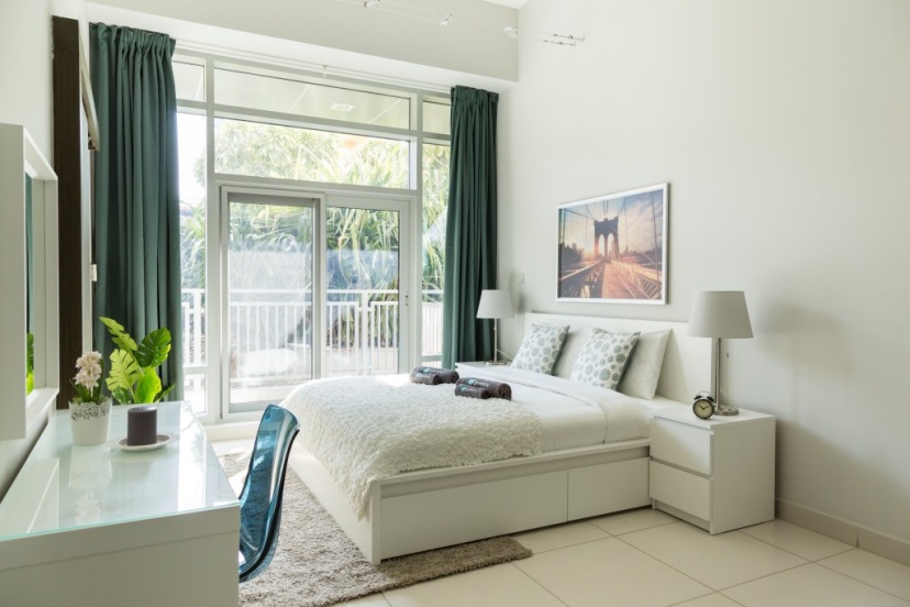 HiGuests Vacation Homes - The Lofts Tower Apartments — комфортный отель в Дубае