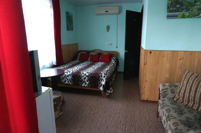 Ivolga Guest House — забронировать отель в Коктебель