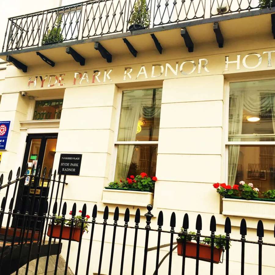 Hyde Park Radnor Hotel