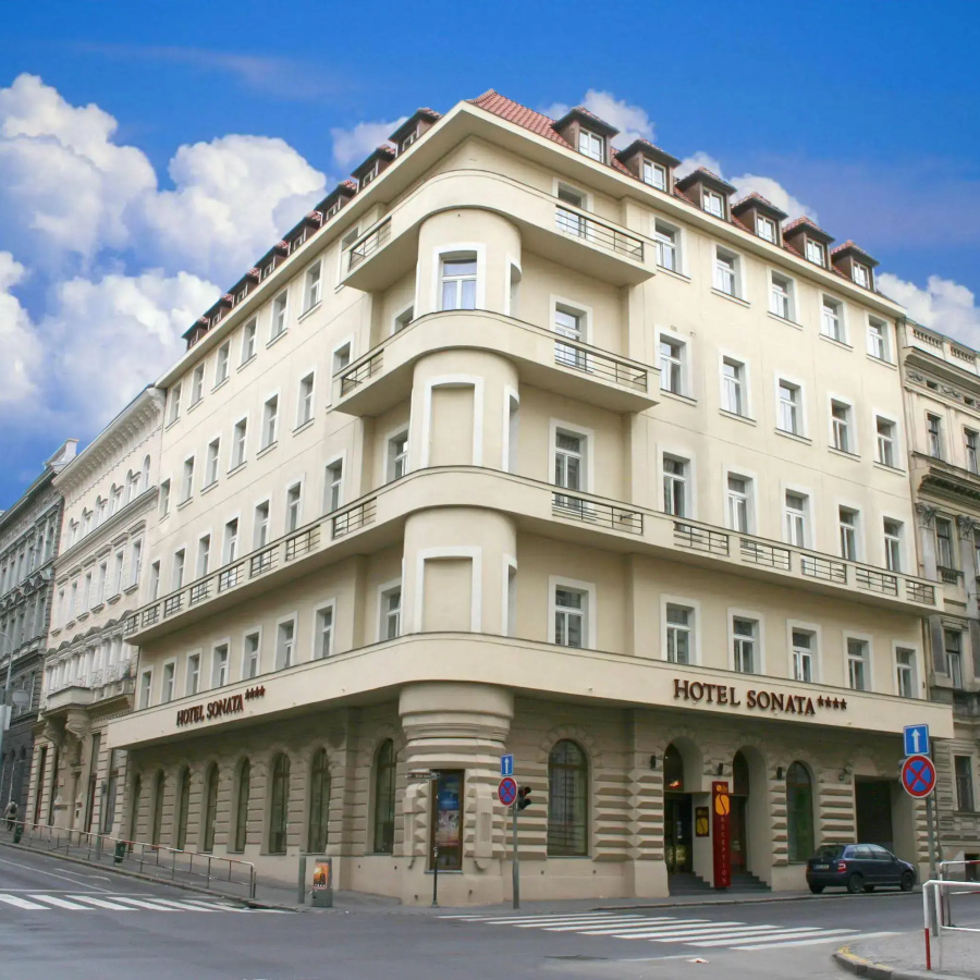 EA Hotel Sonata