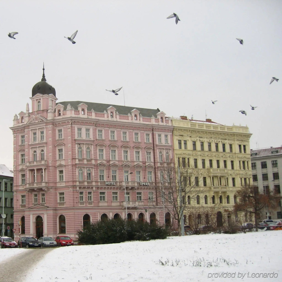Opera Hotel