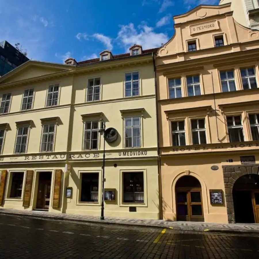 U Medvidku – Brewery Hotel