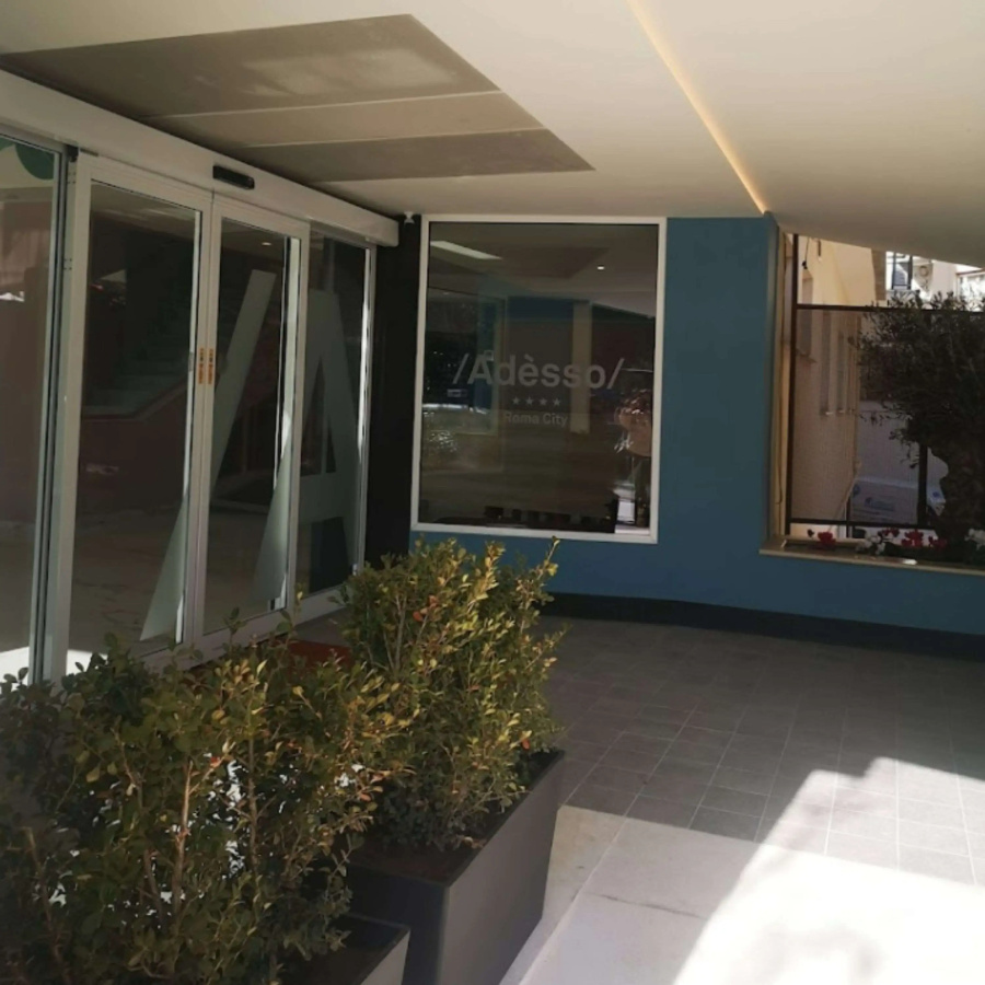 Adesso Hotel