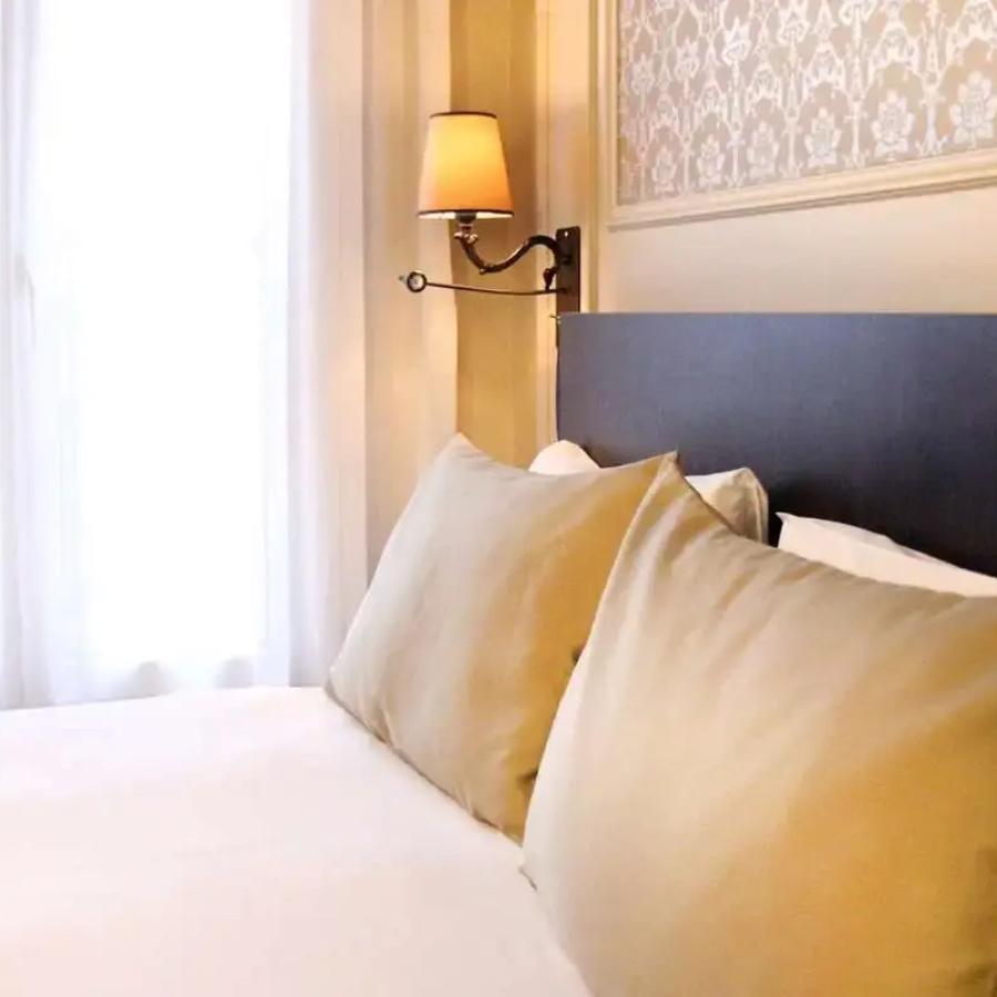 Le Montmartre Saint Pierre Hotel
