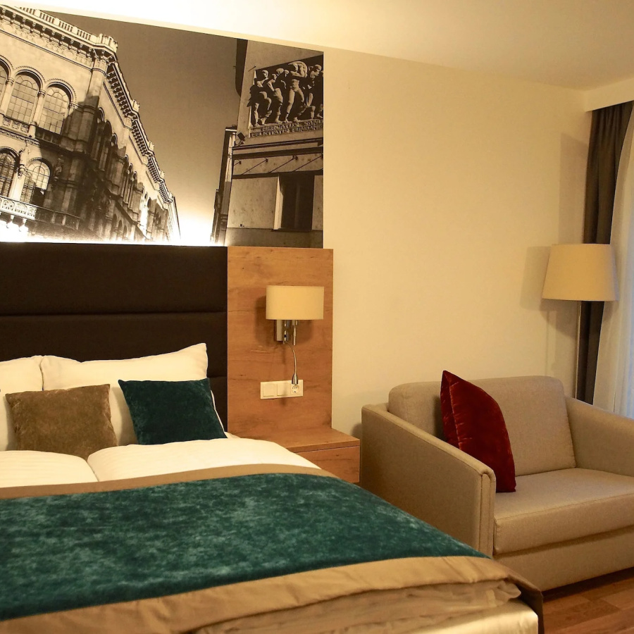 Parks 73 The TownHouse Hotel