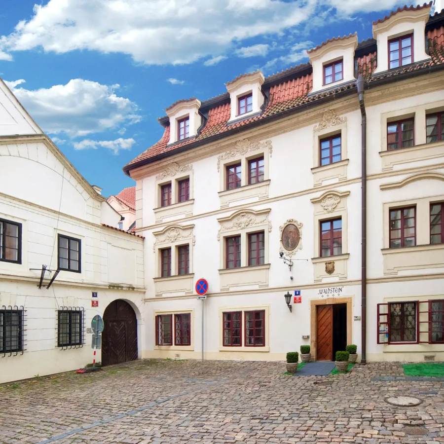Waldstein Hotel