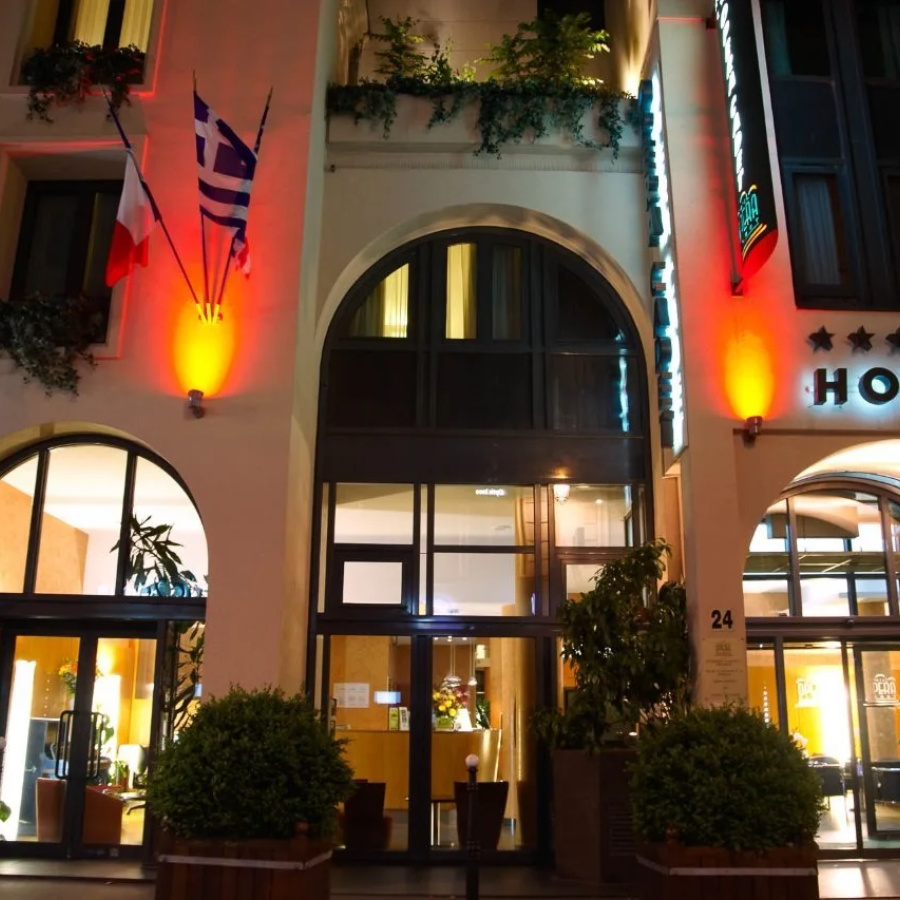 Opera Cadet Hotel