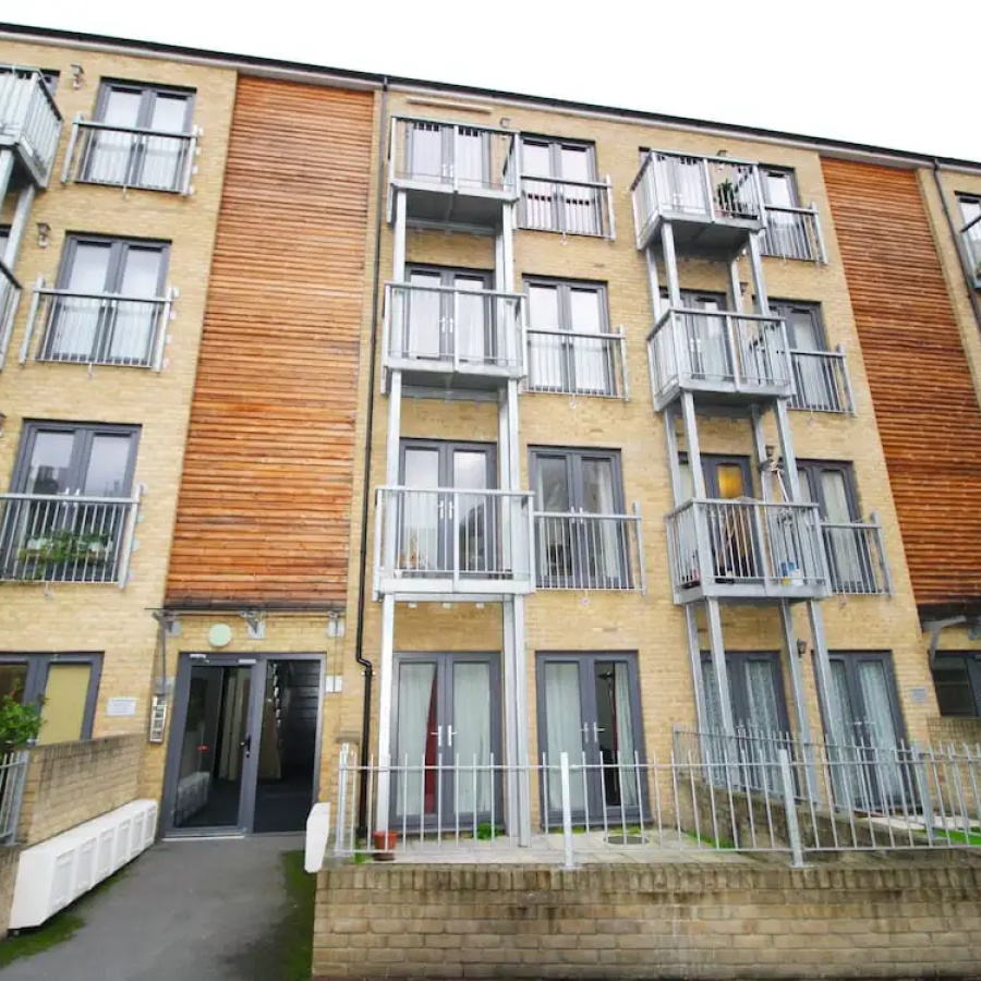 121 New Road