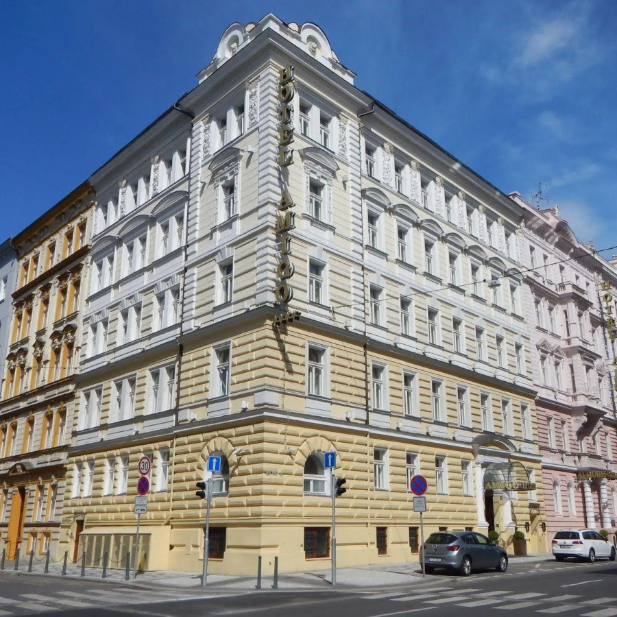 Alqush Downtown Hotel