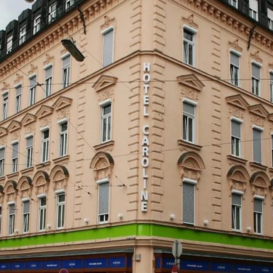 Hotel Caroline