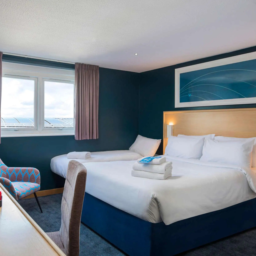 Travelodge London Central City Road Hotel