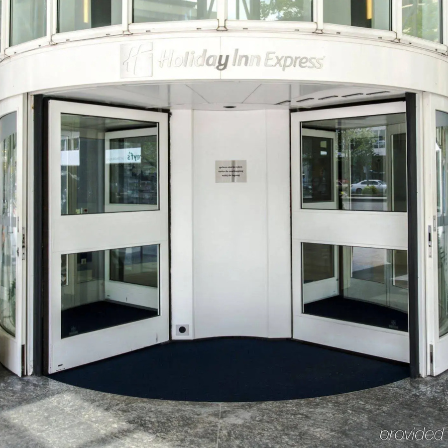 Holiday Inn Express Rotterdam – Central Station by IHG