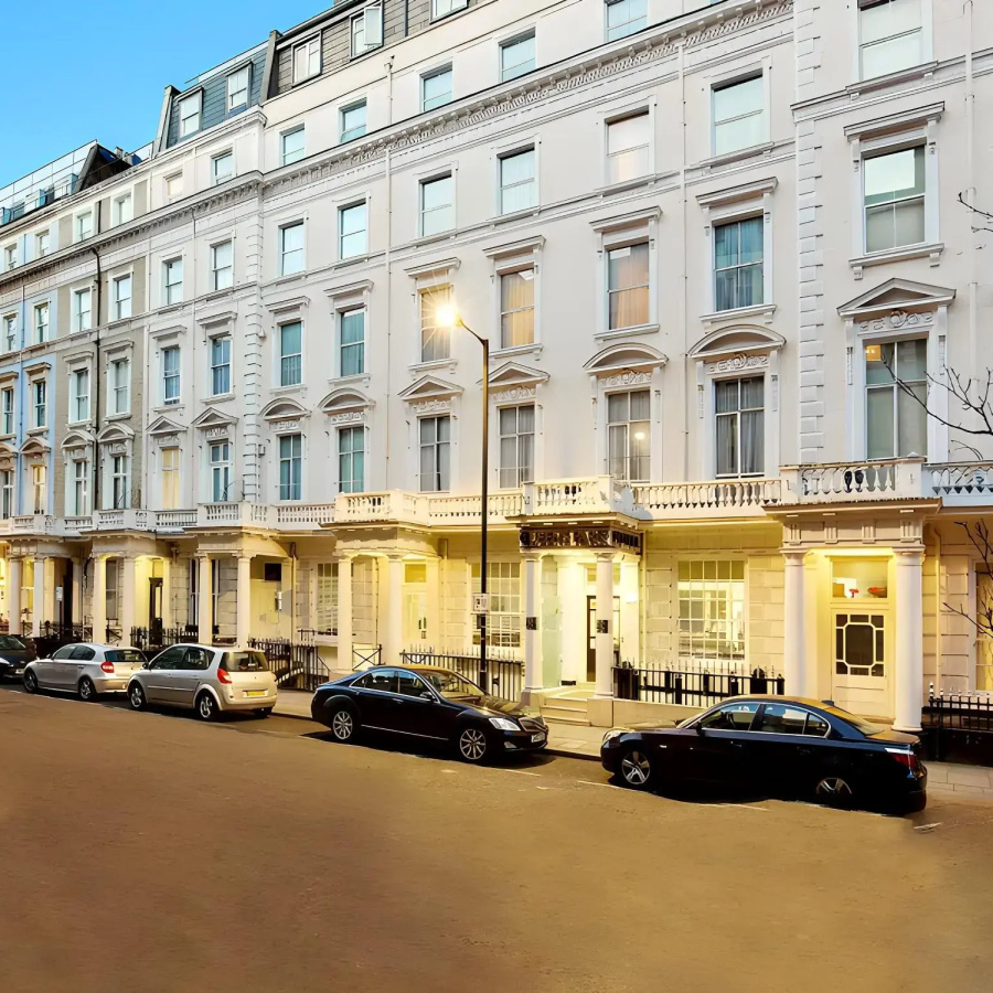 Queens Park Hotel