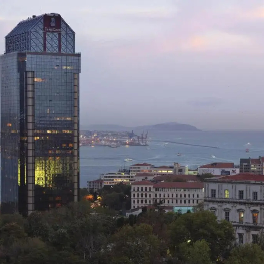 Hotel The Ritz-Carlton, Istanbul.