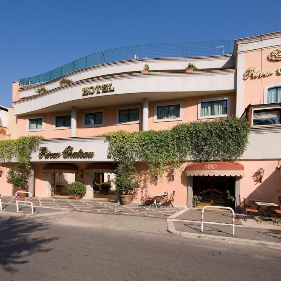 River Château Hotel photo 1