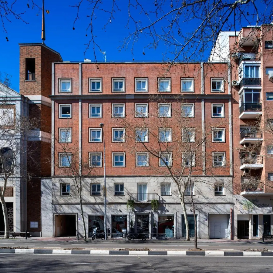 DormirDcine Madrid Hotel