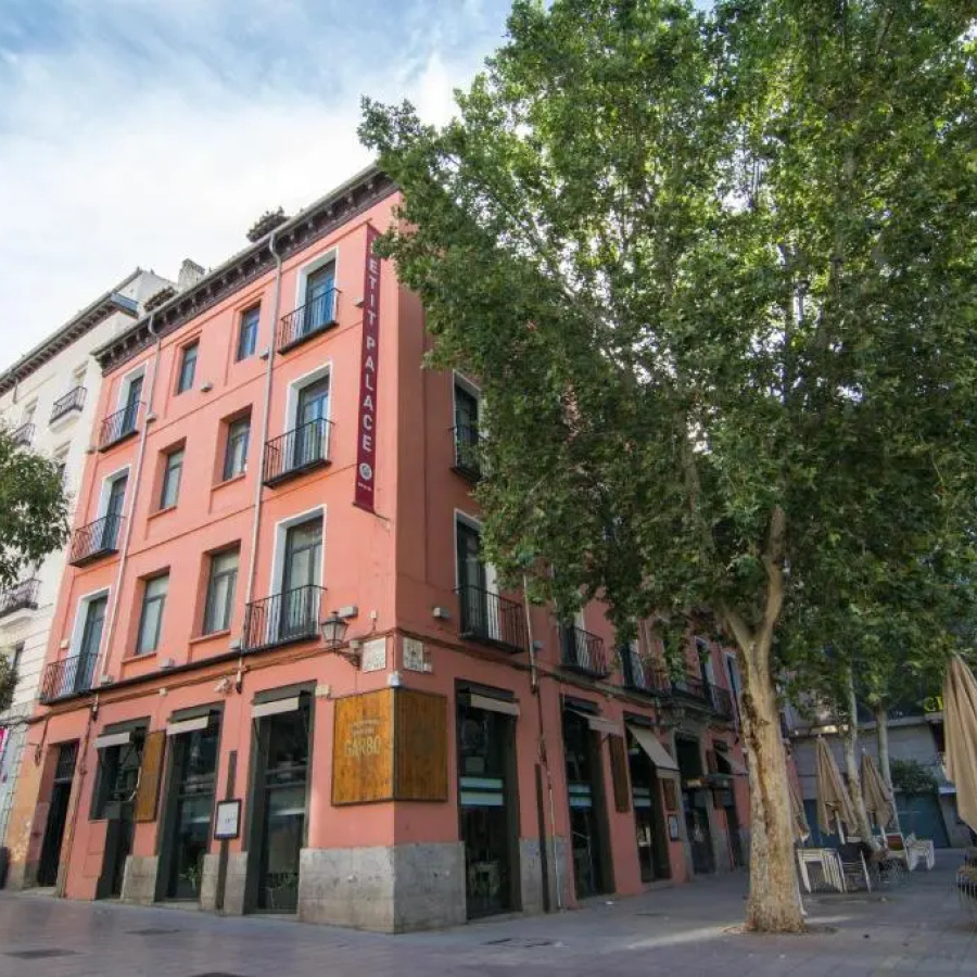 Petit Palace Plaza del Carmen