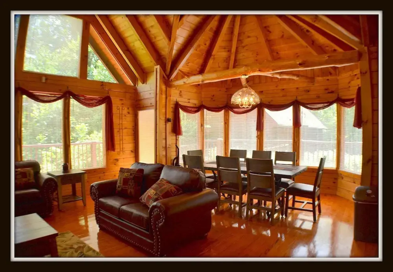 Steele Away 3 Bedroom Cabin by RedAwning