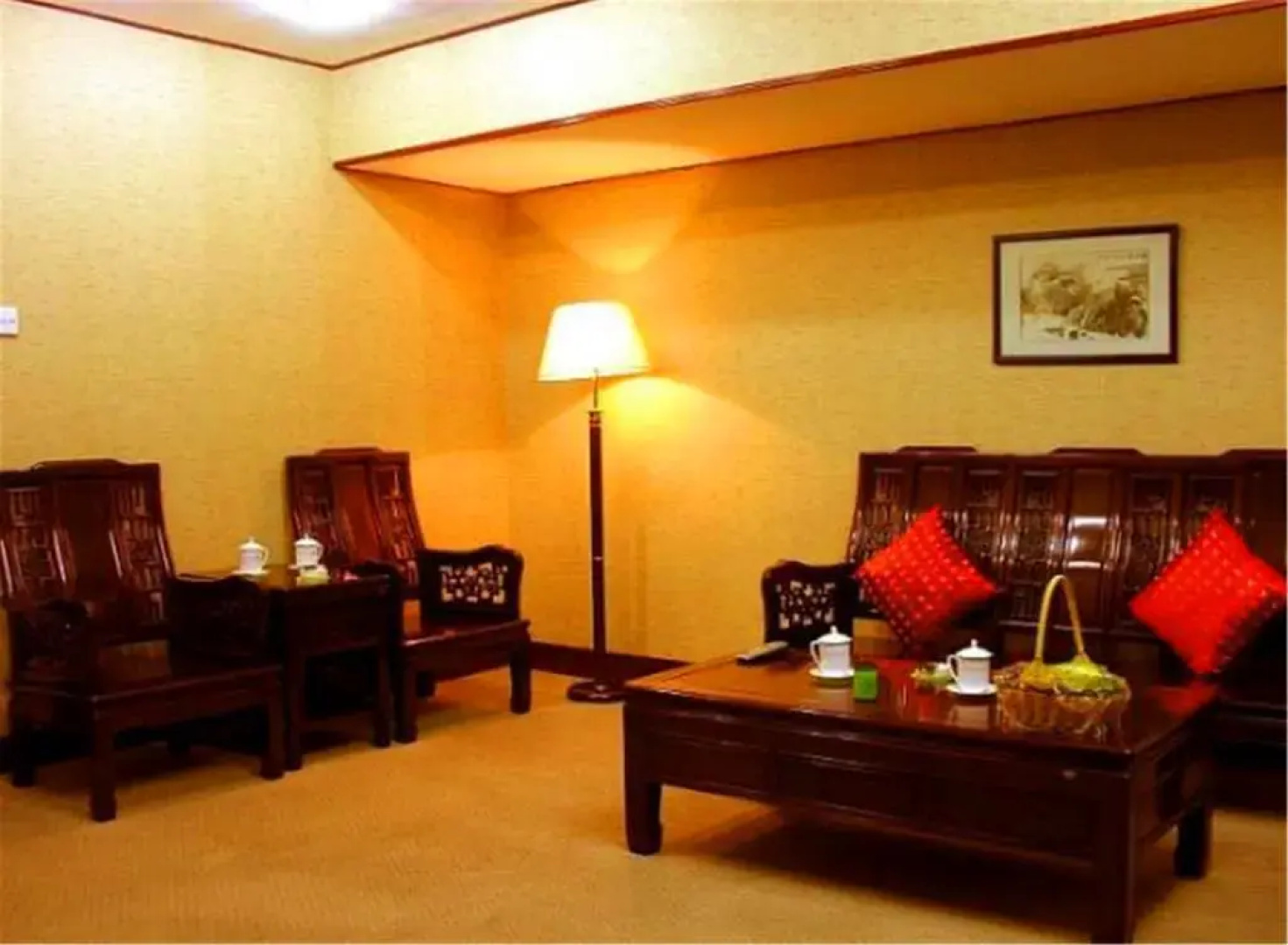 Qufu Mingzuo Xingtan Hotel