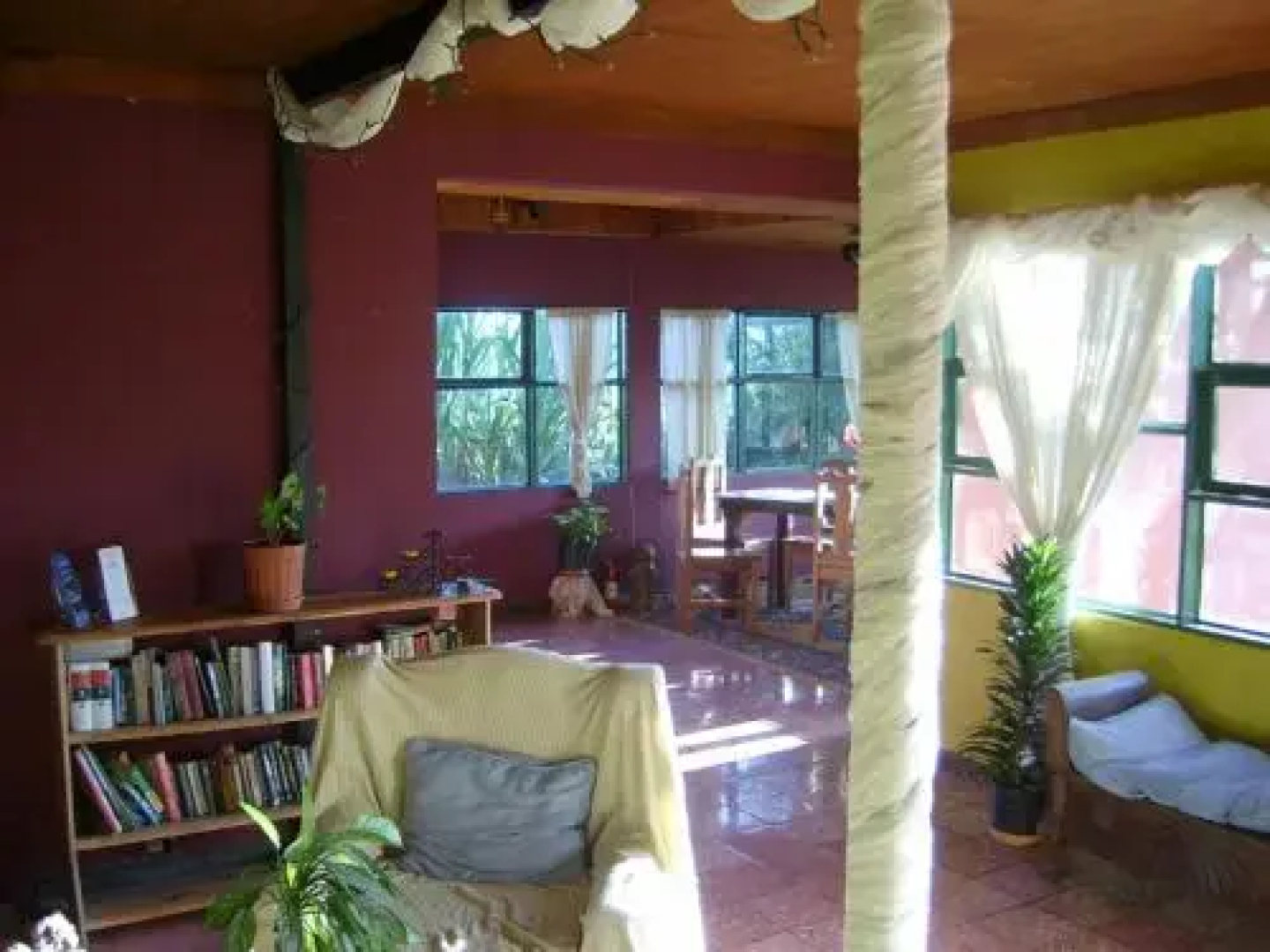 Montaña Linda Guest House Orosi