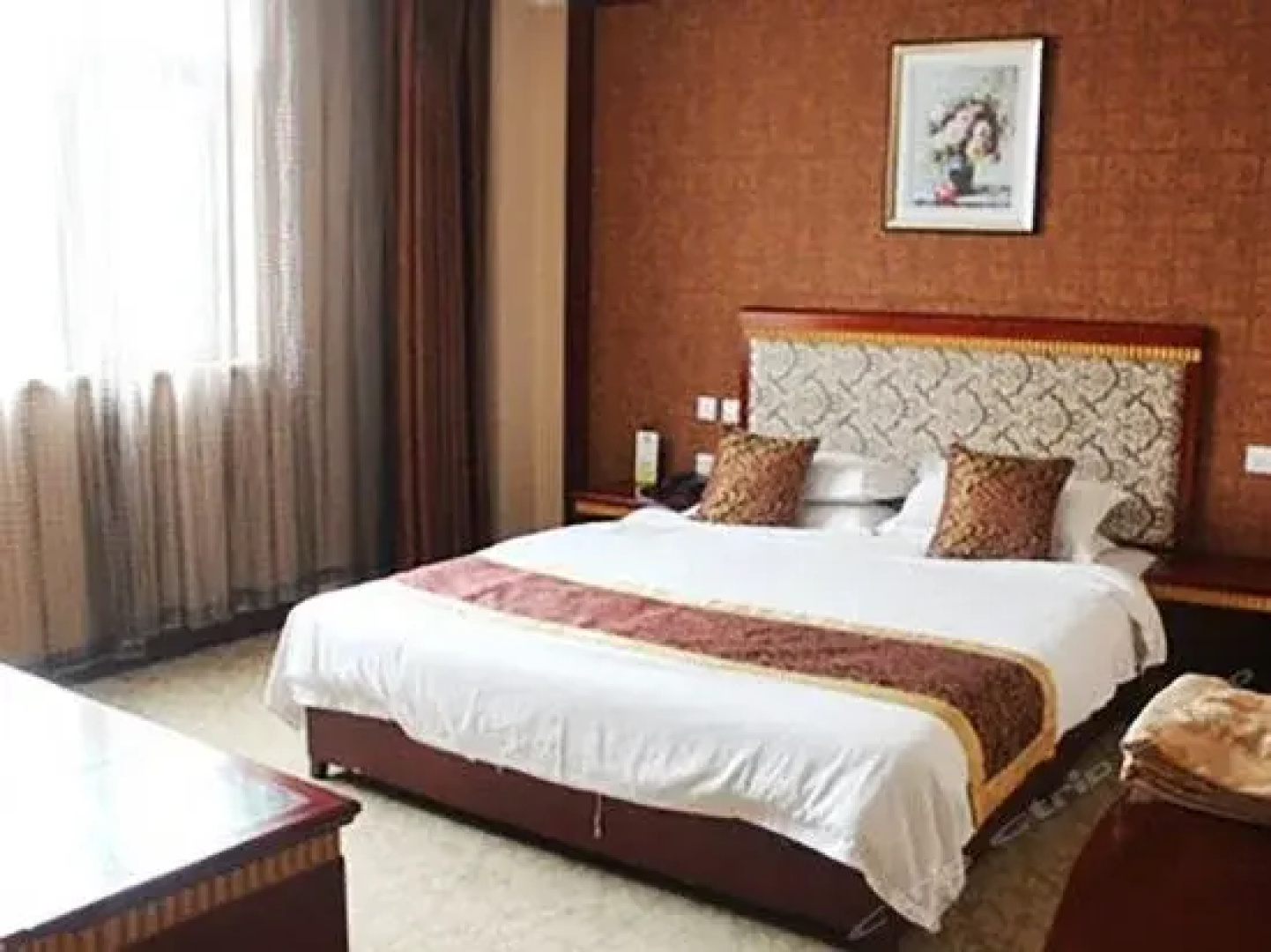 Zhengyang Hot Spring Business Hotel
