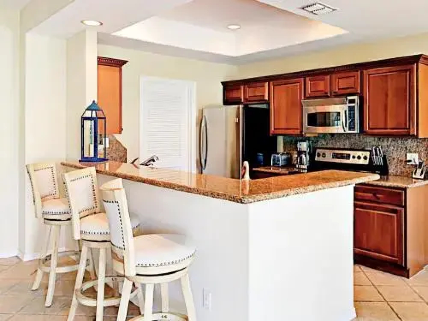 6 Harbor Town House - 3 Br townhouse by RedAwning