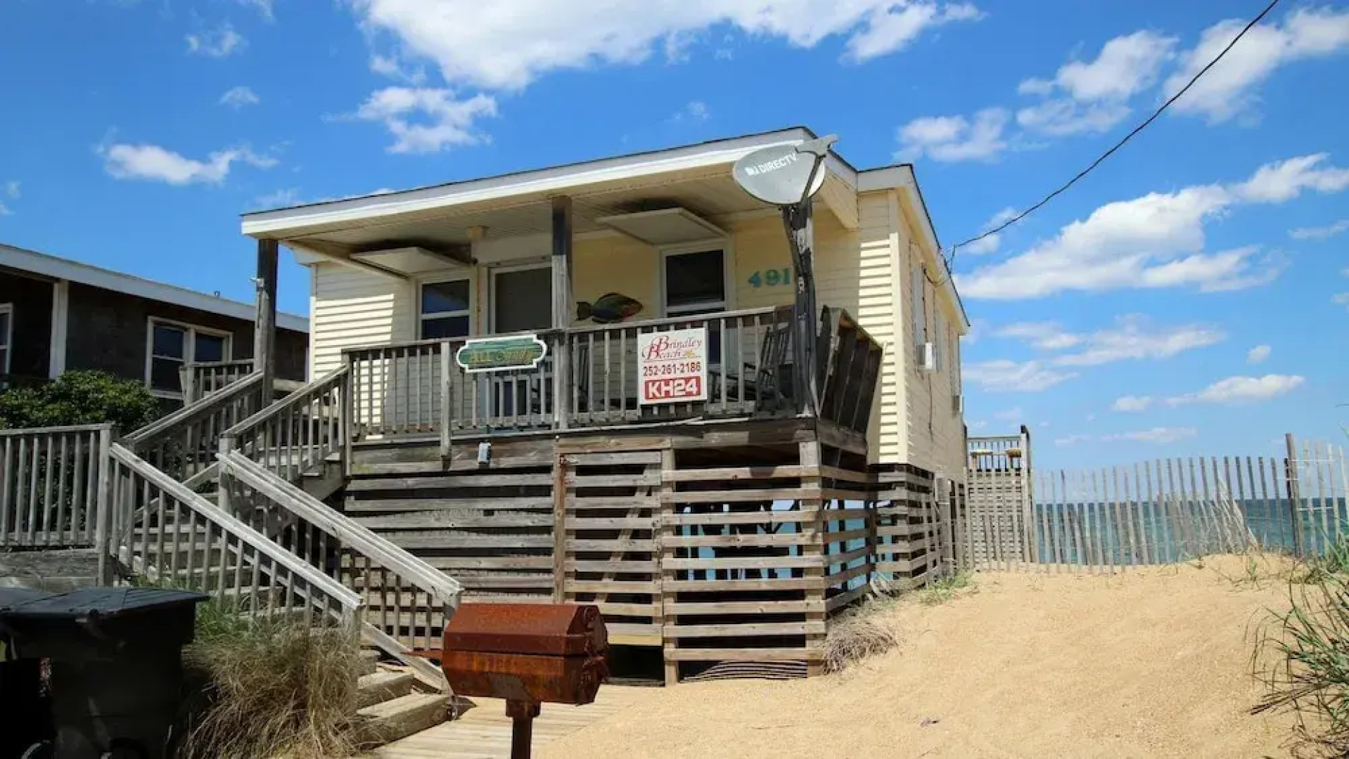 All Sandy - 2 Br home by RedAwning