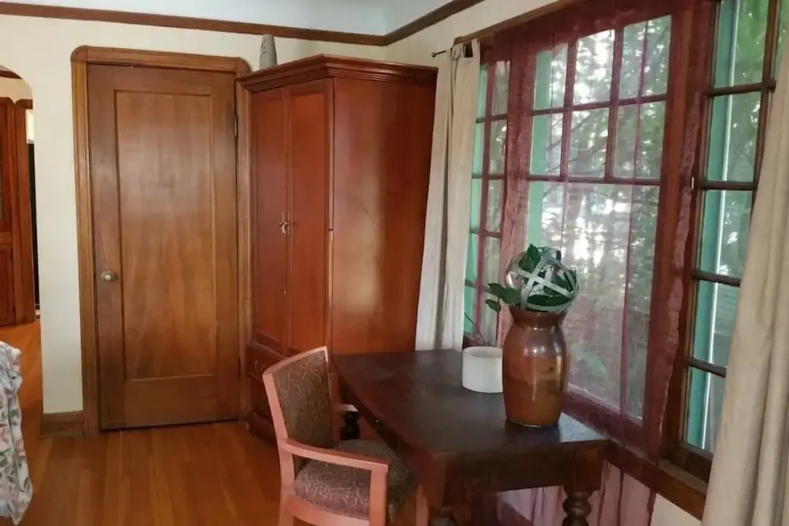 Modern Smart Townhouse Walk Downtown