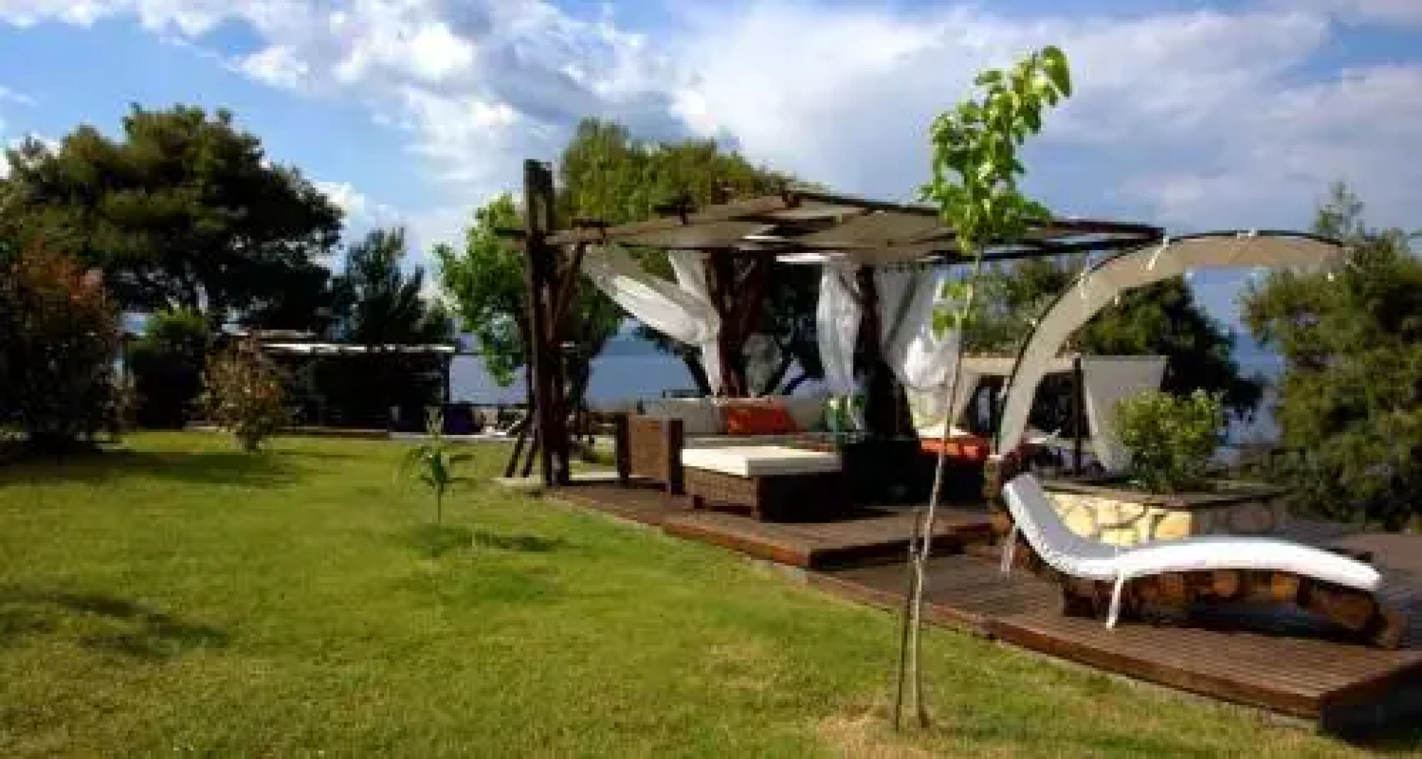 Heos Accommodation