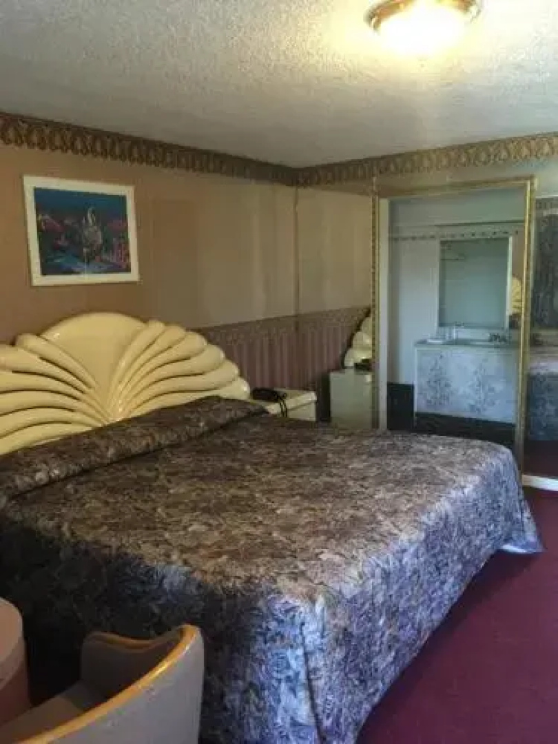 Royal Inn - Neptune