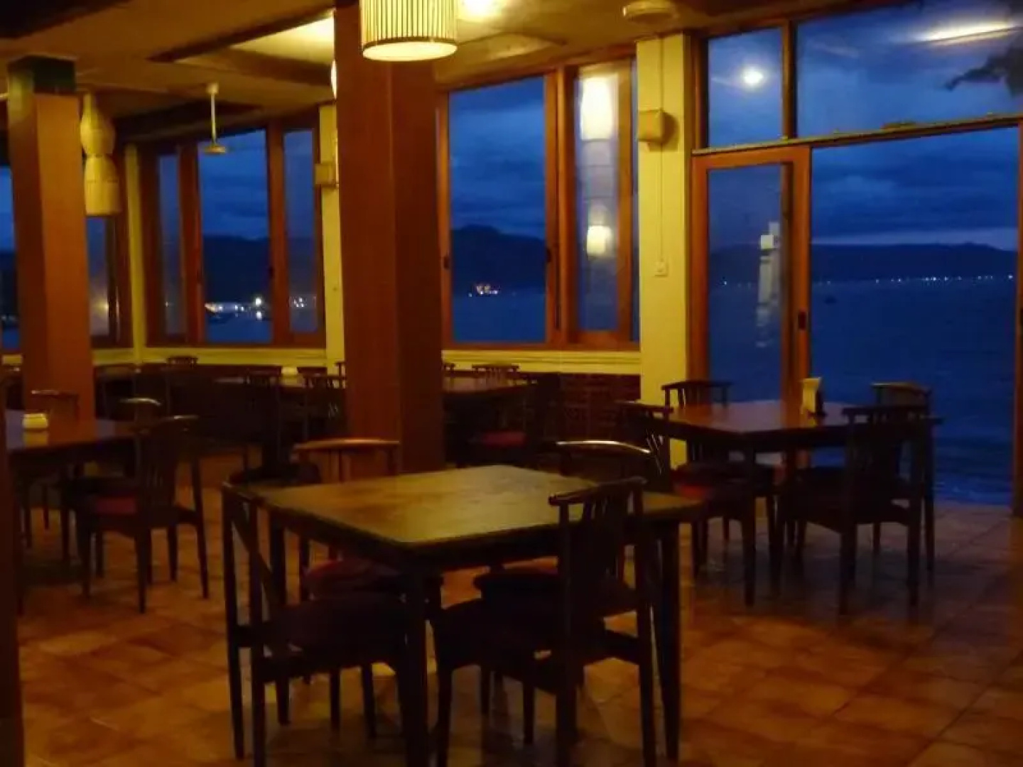Bunga Ayu Bungalows & Restaurant