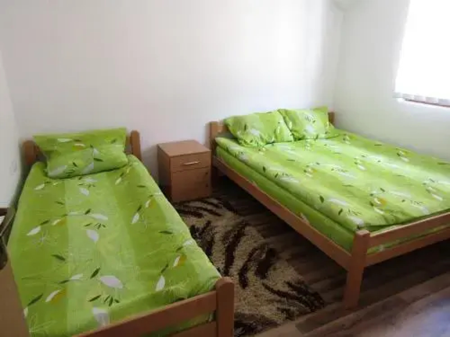 Apartment and rooms Konak