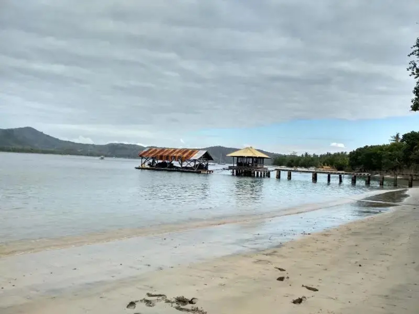 Avatar Raja Bungalow Gili Asahan