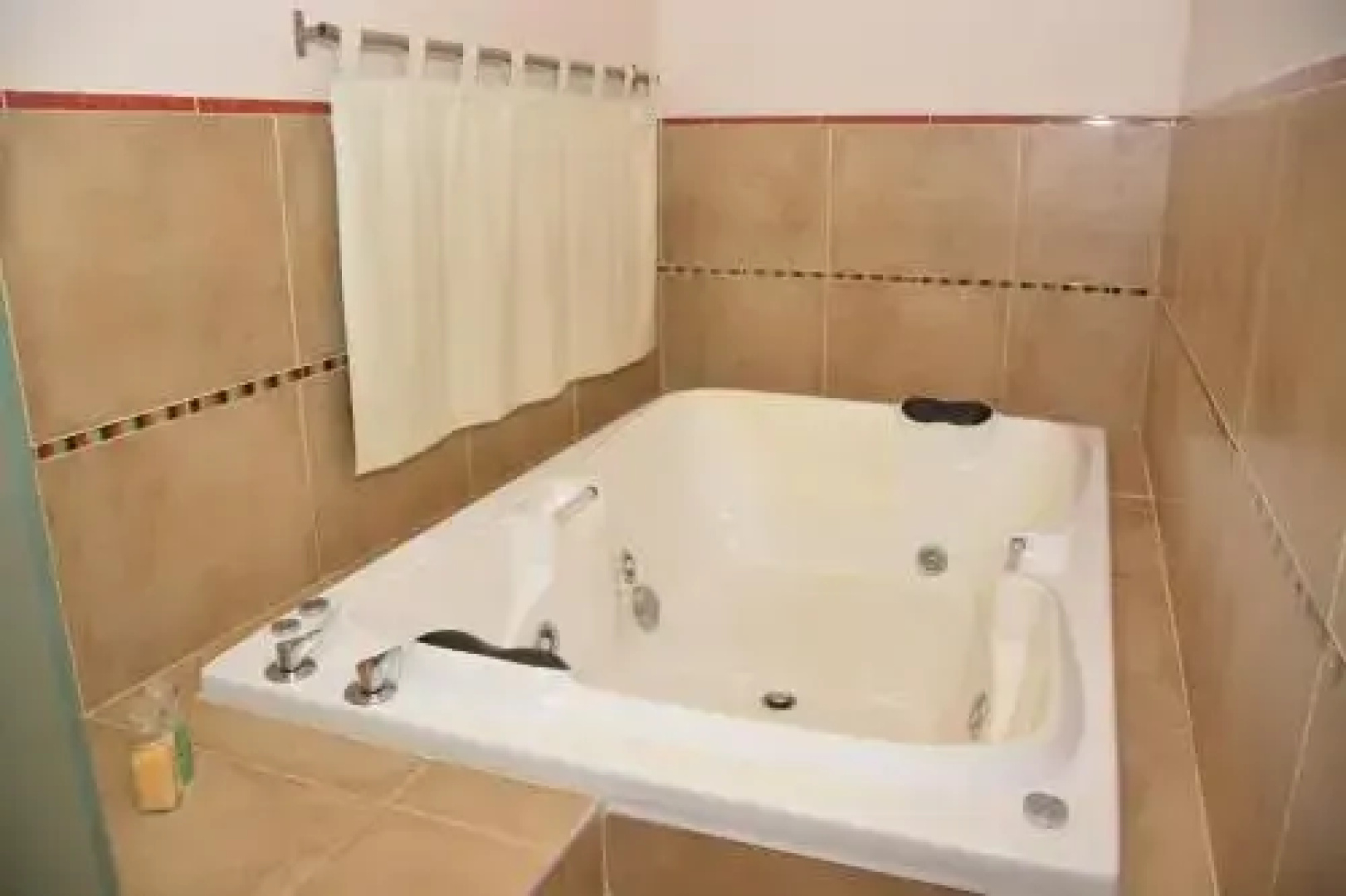 Pueblo Santo, Cabañas & Suites