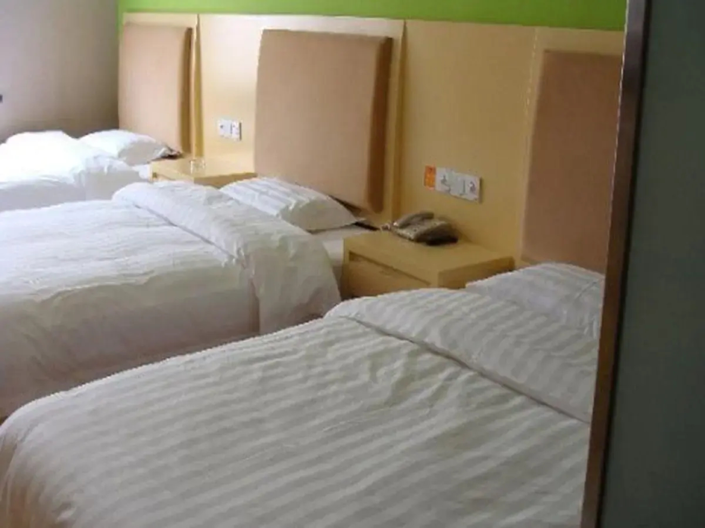 7Days Inn Hotel (Cao County Qinghe South Road)