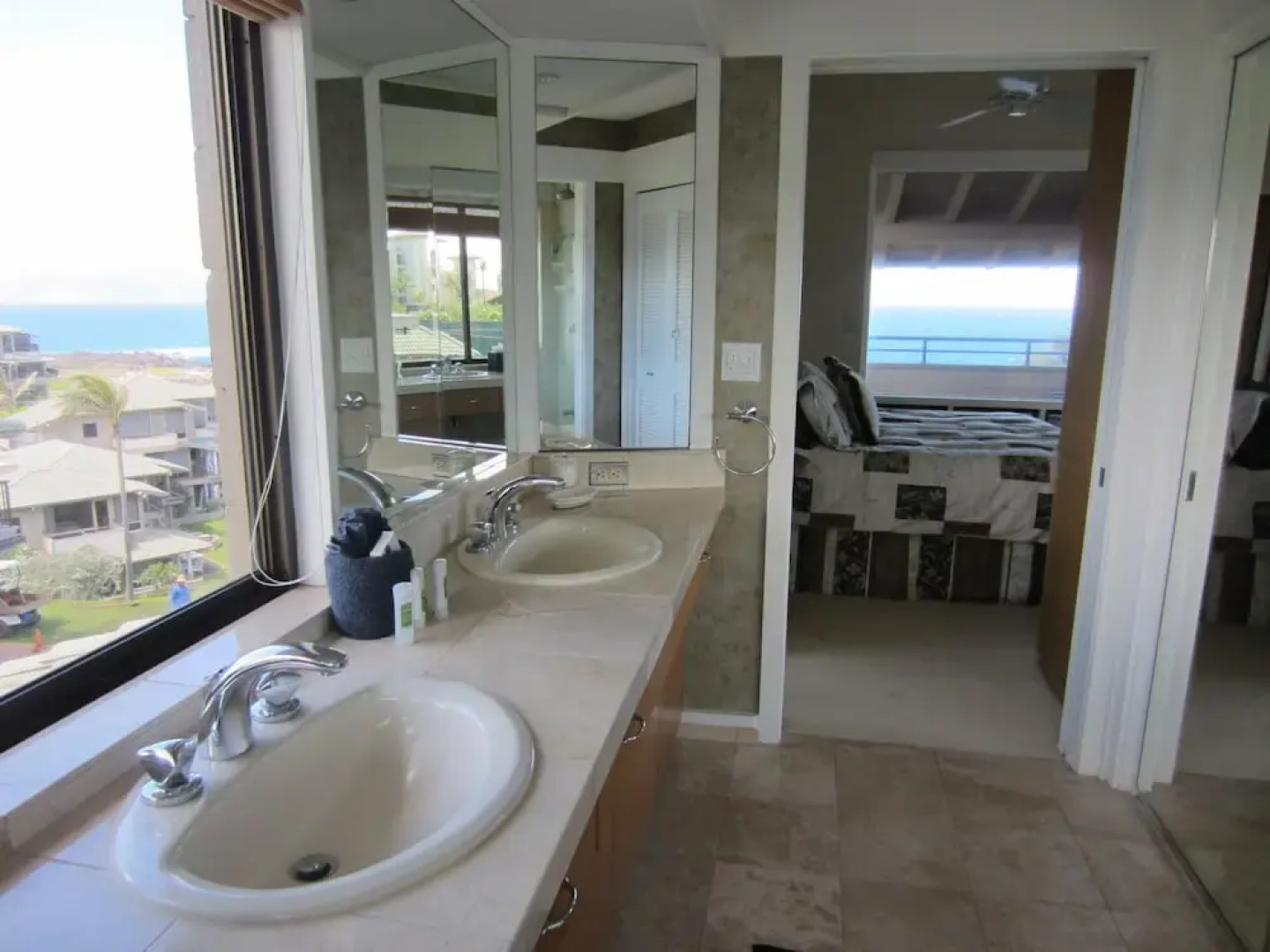 Bay Villa 32B2 Gold Ocean View by RedAwning