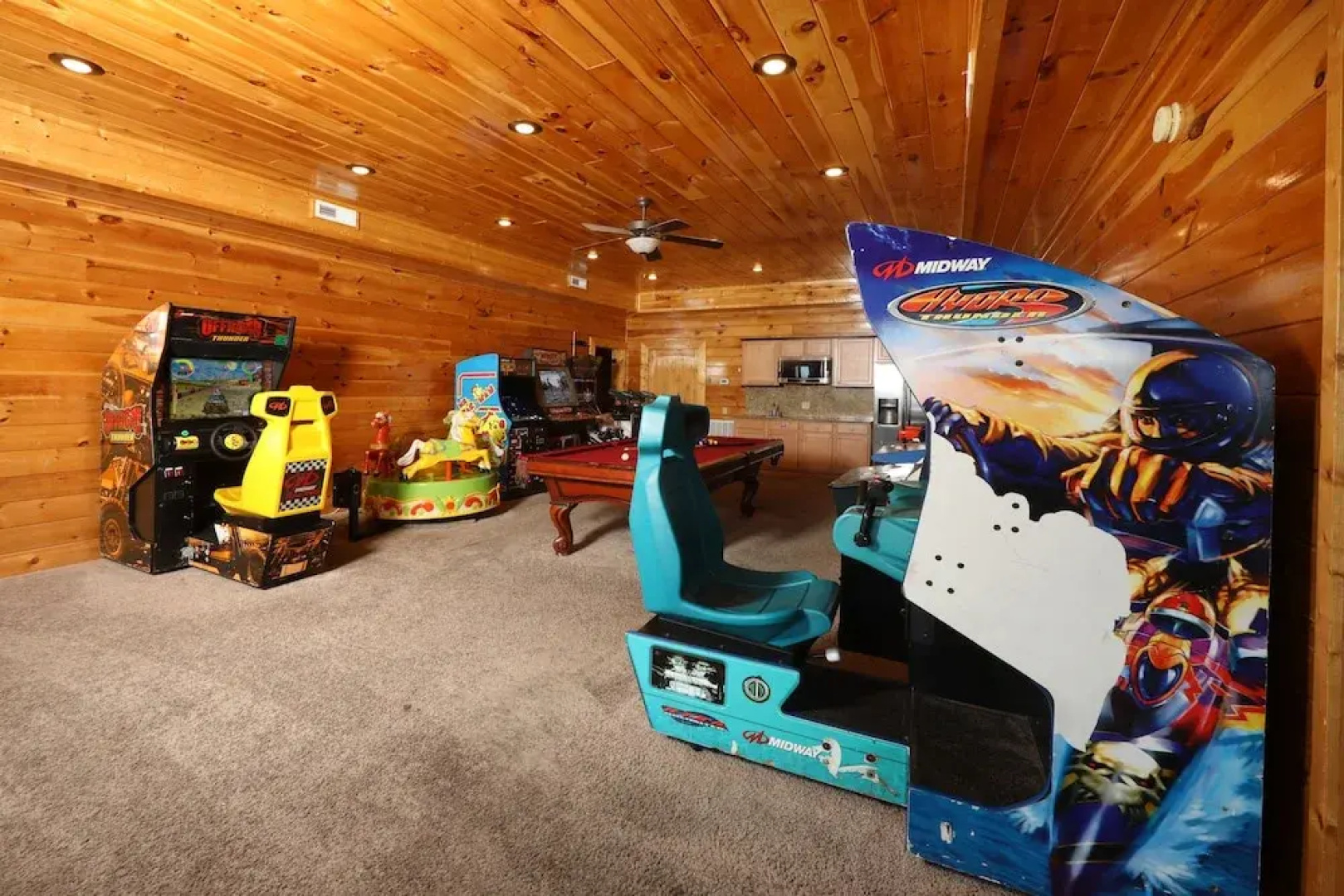 Serenity Mountain Pool Lodge - Nine Bedroom Cabin