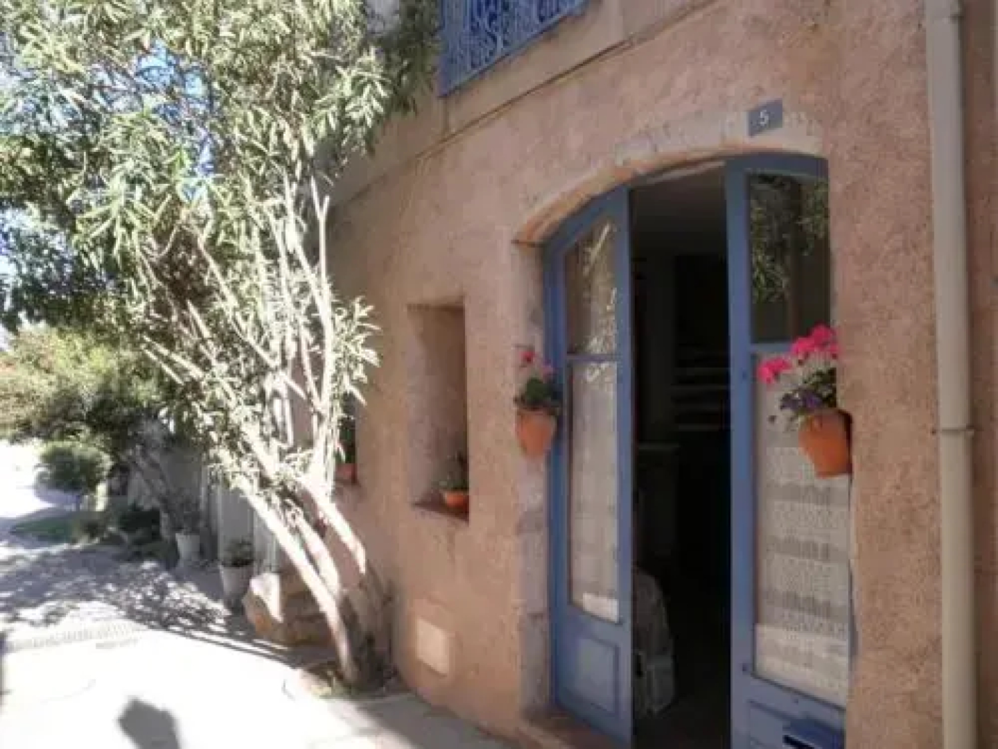 Maison de l'étang de Thau