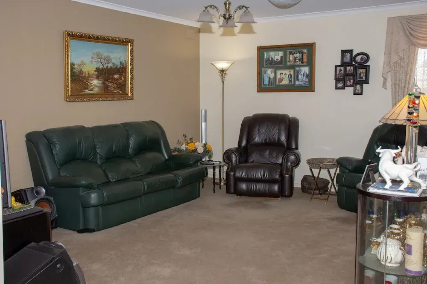 Chrissies Palace - Hostel