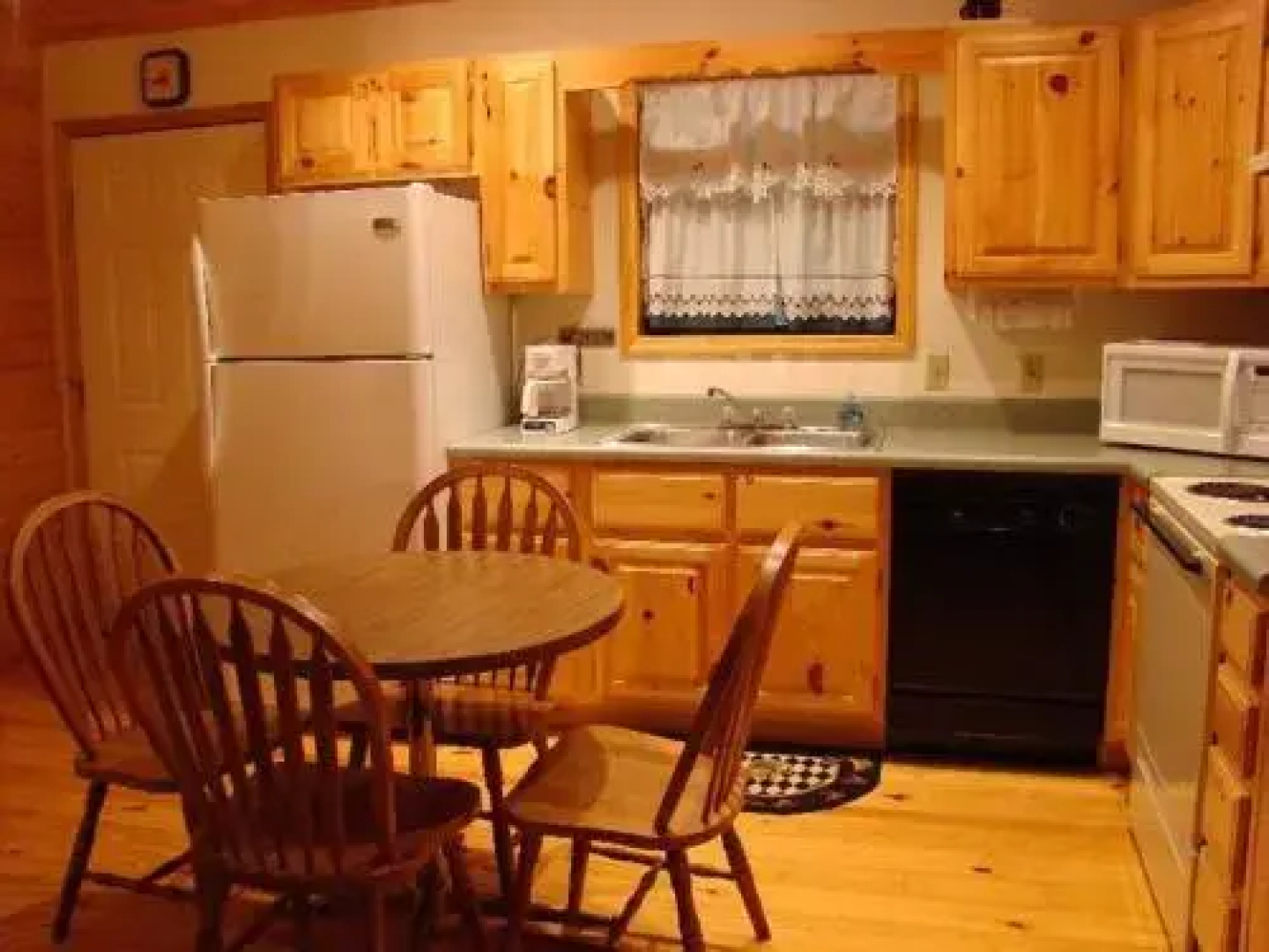 Into the Wild - 2 Bedrooms, 3 Baths, Sleeps 6 Home by RedAwning