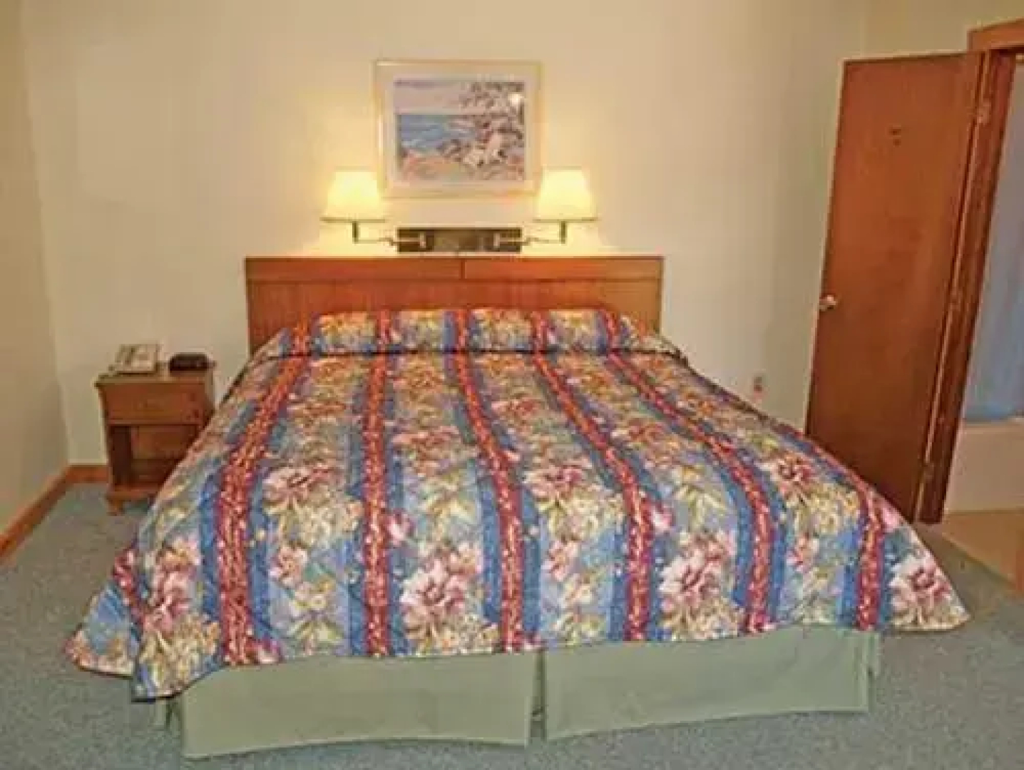 Cap N Fish'S Waterfront Inn