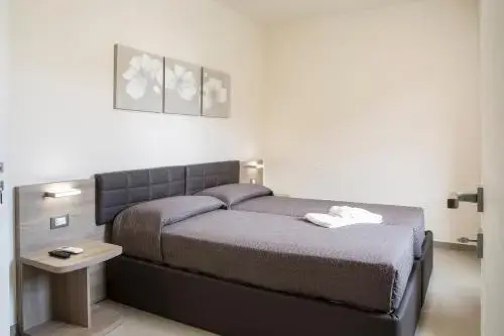 Reno Bed  Breakfast