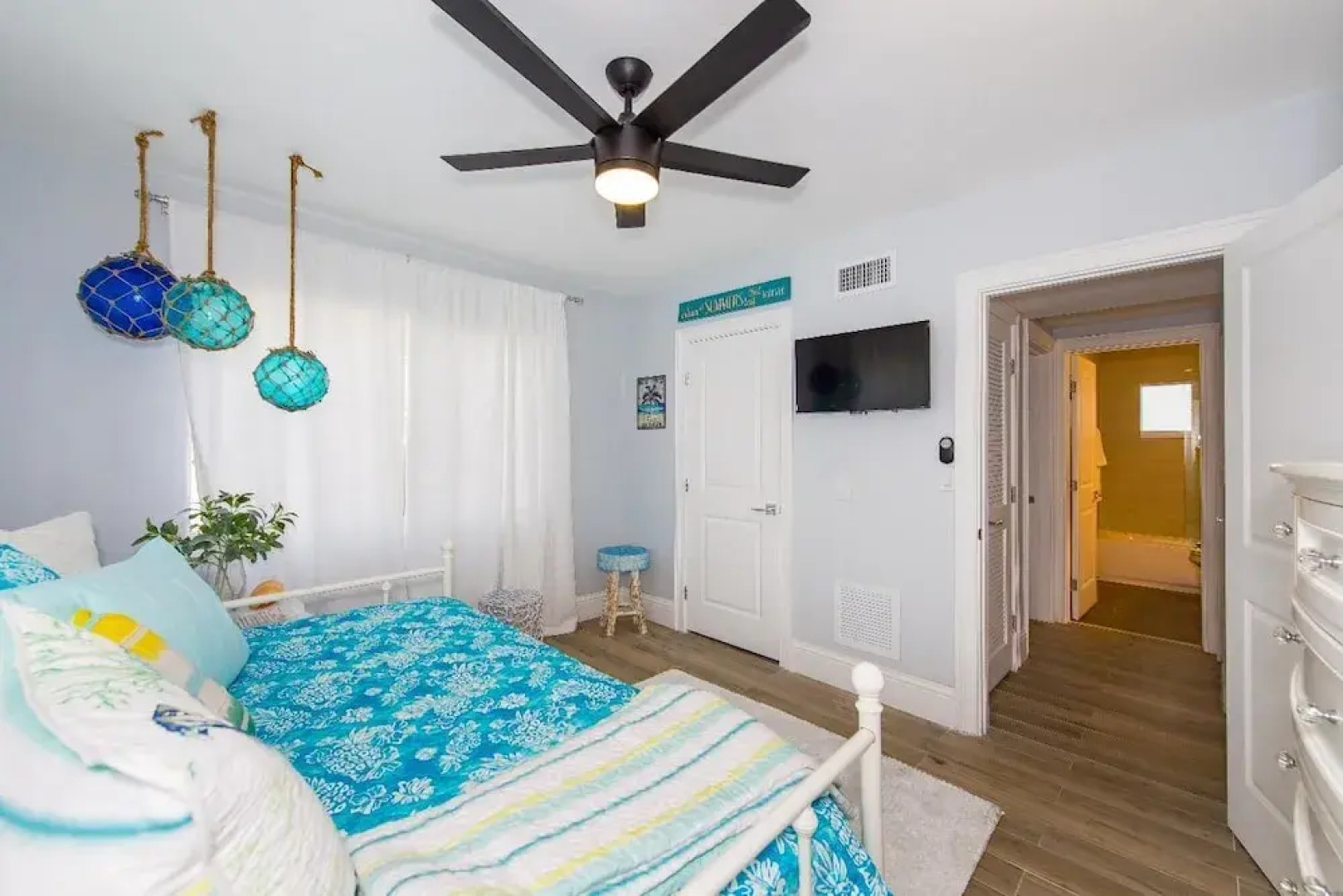 Affinity Oasis - Heated Private Pool, Beach, Cafes 1 Mile Away