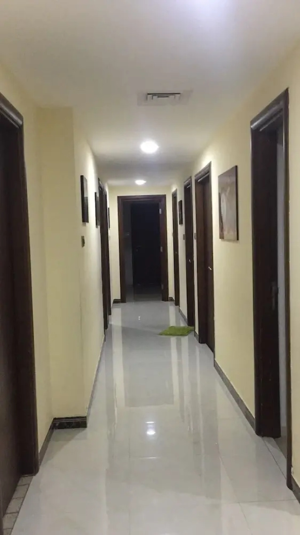 Luxury Furnished 3BR near LAKE Khalid