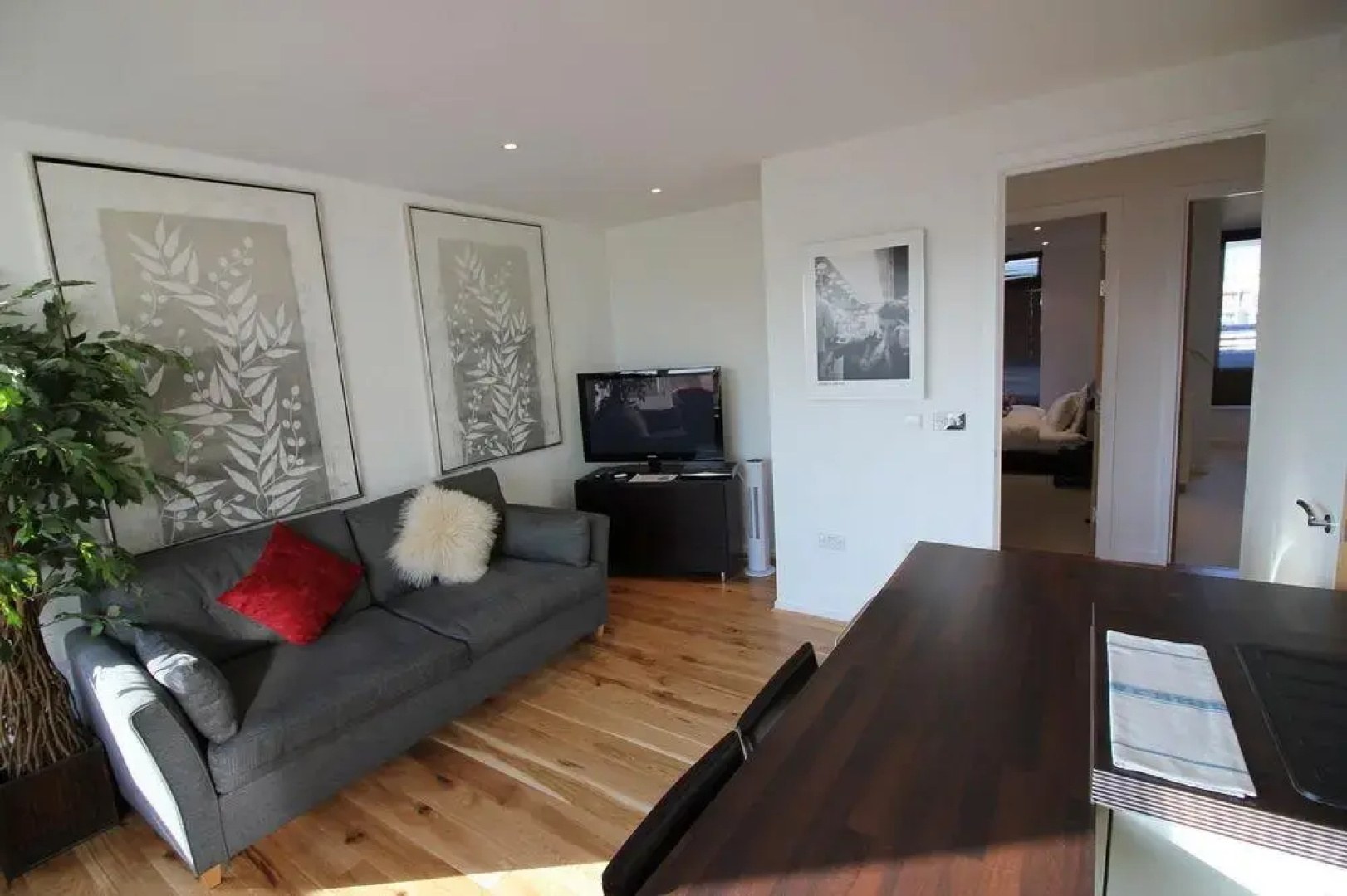 The Luxurious Penthouse (Peymans)